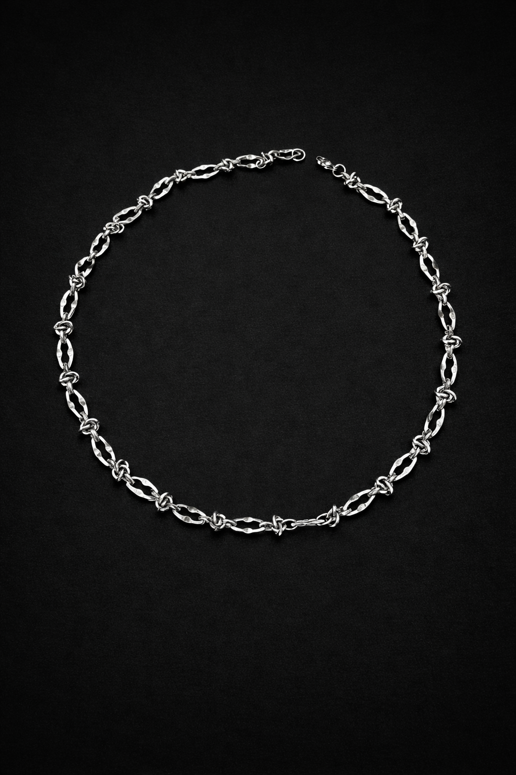 GEOMETRIC CHOKER (SILVER)